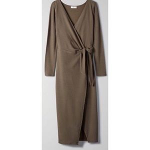 ARITZIA BABATON NWTs gaudi dress brown bark small faux wrap vneck midi length